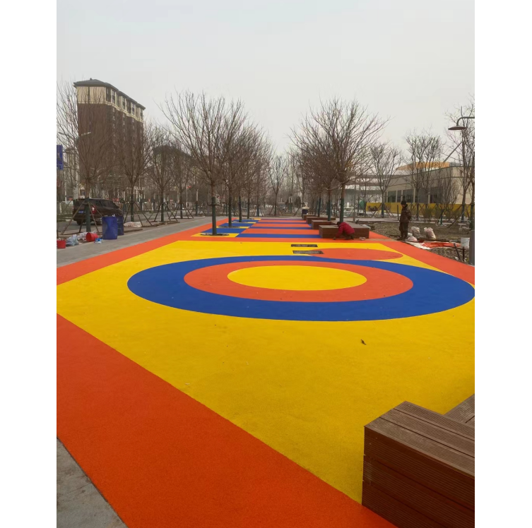 塑膠場地施工實(shí)景圖5